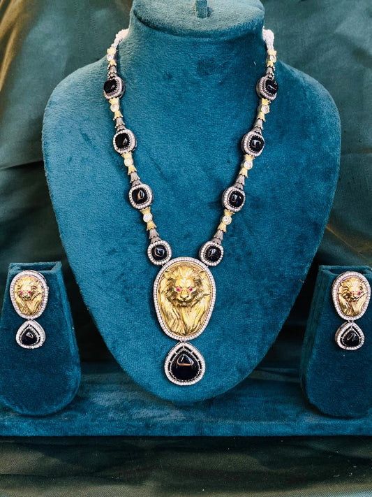 Regal Lion Motif Necklace Set with Black Stone Accents