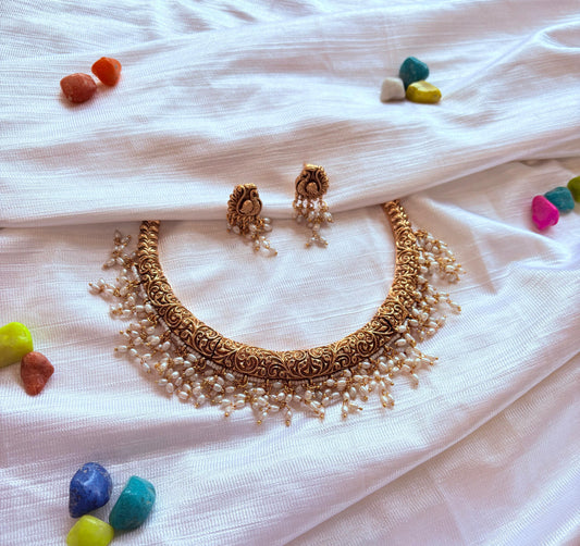 Ornate Gold Choker with Beaded Drops
